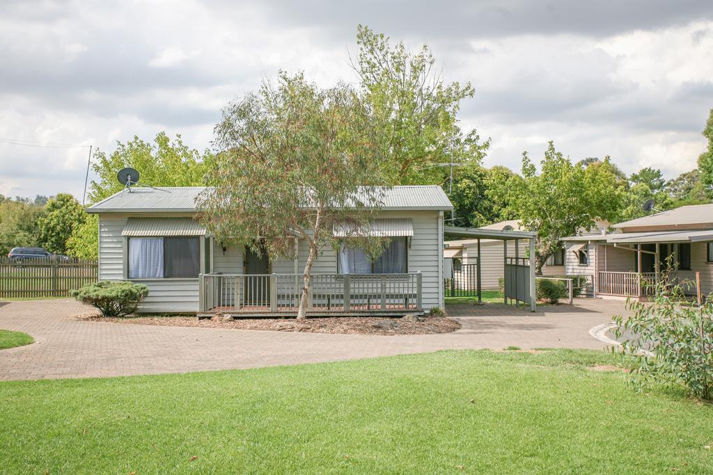 Lake Hume Resort البوري المظهر الخارجي الصورة